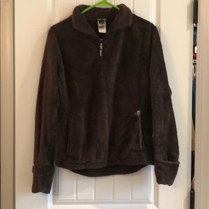 The North Face 1/4 Zip Fleece w/front pocket